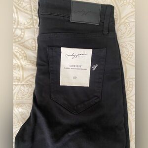 NWT Carly Jean Los Angeles Chrissy Classic Straight Leg Jeans in Black